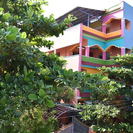 Rainbow Guest House Tiruvannámalaj Kültér fotó