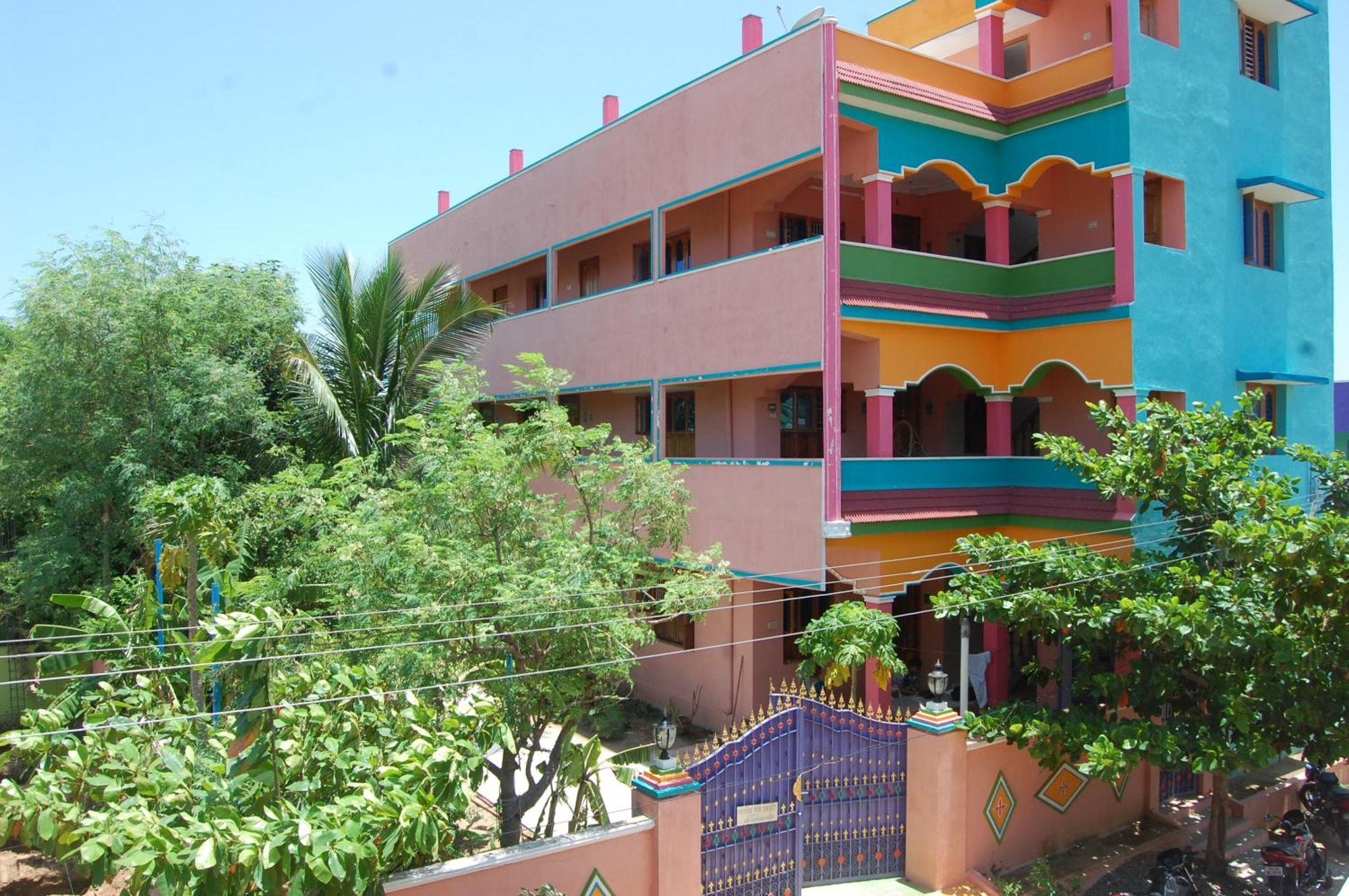 Rainbow Guest House Tiruvannámalaj Kültér fotó