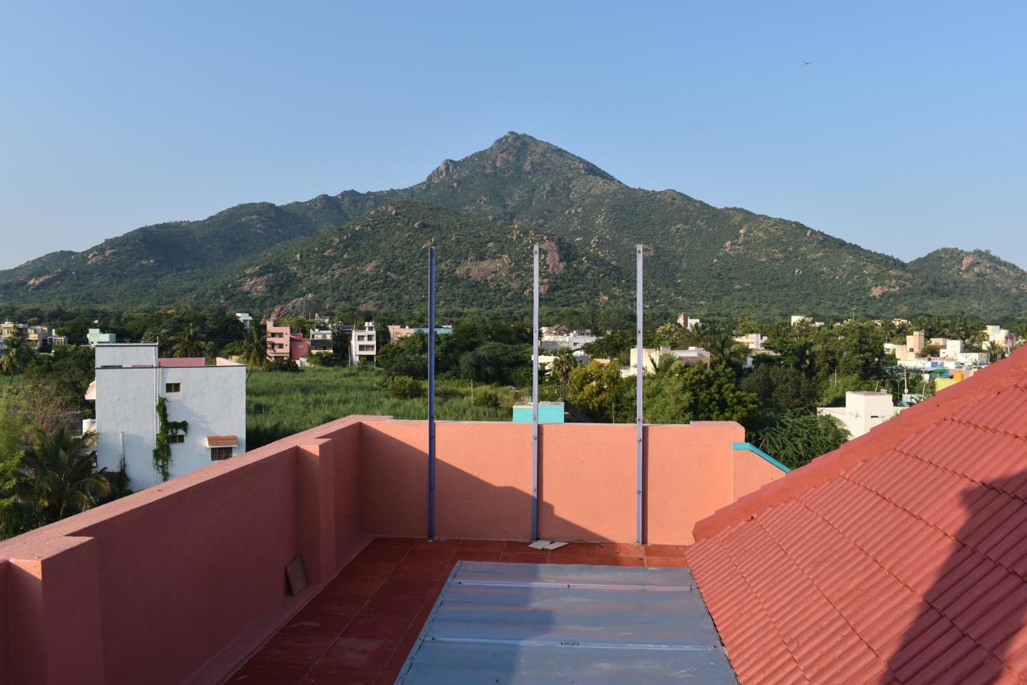 Rainbow Guest House Tiruvannámalaj Kültér fotó