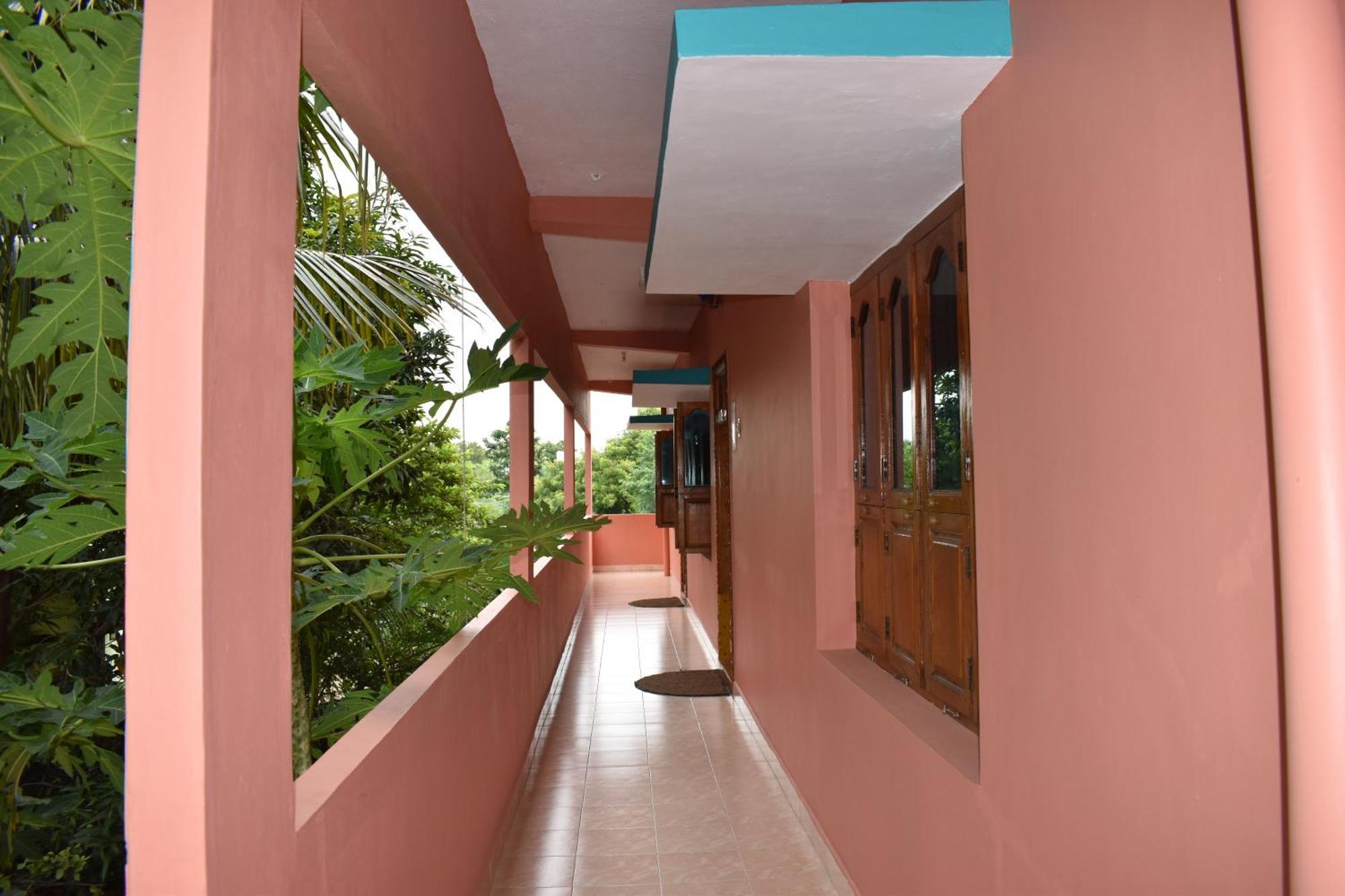 Rainbow Guest House Tiruvannámalaj Kültér fotó