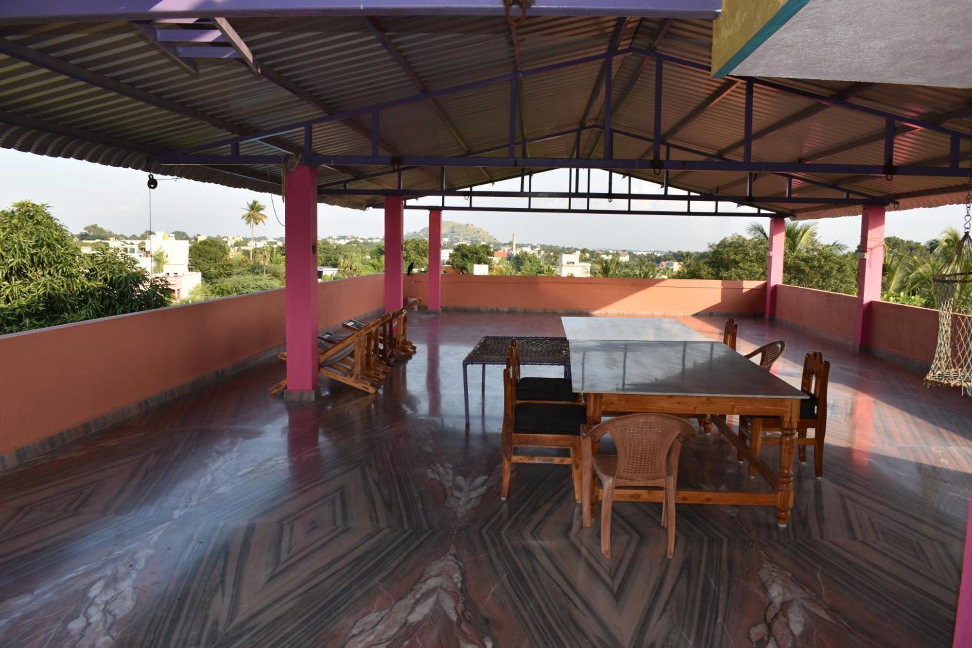 Rainbow Guest House Tiruvannámalaj Kültér fotó