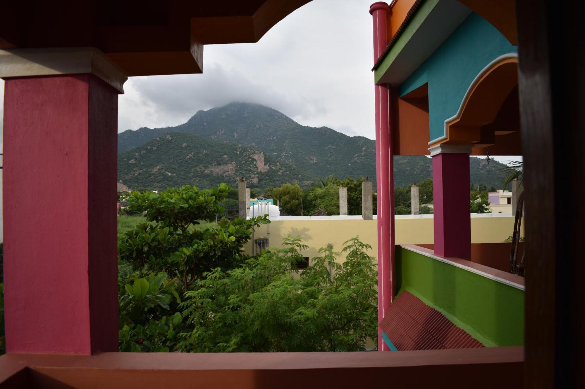 Rainbow Guest House Tiruvannámalaj Kültér fotó