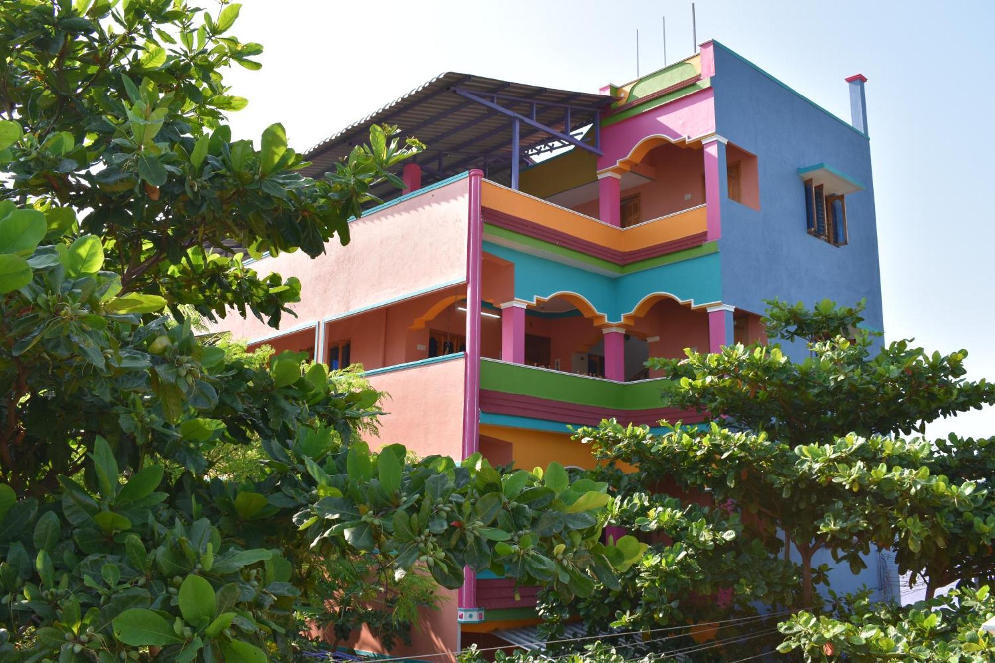 Rainbow Guest House Tiruvannámalaj Kültér fotó